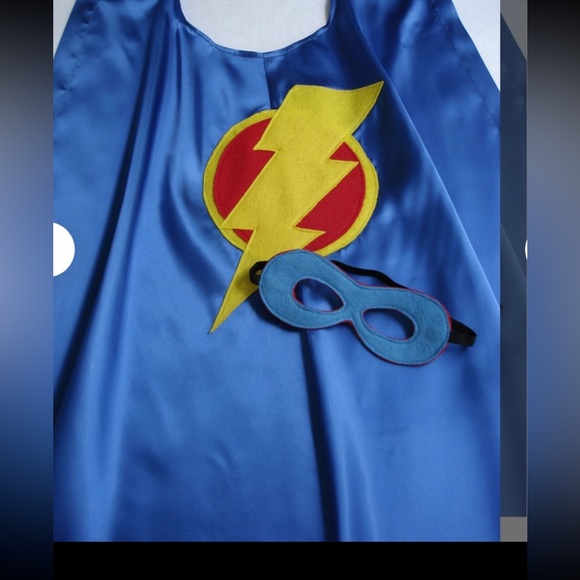 Creative Play | Costumes | Superhero Cape W 2 Cuff Bands And Mask 1